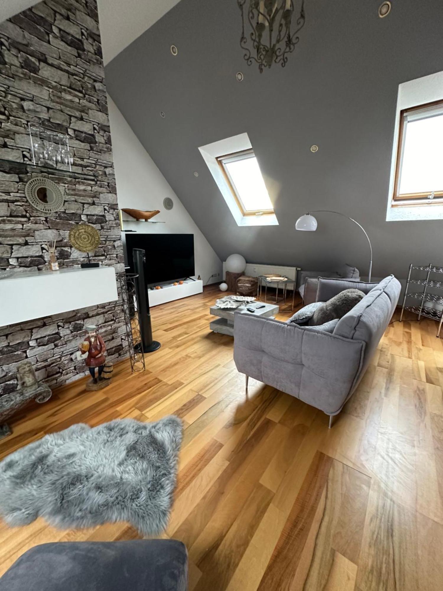 Zentrale Maisonette Mit Buero & Parkplatz Griesheim  Esterno foto
